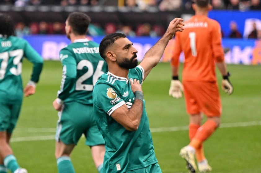 Salah ghi bàn giúp Liverpool thắng Burnley
